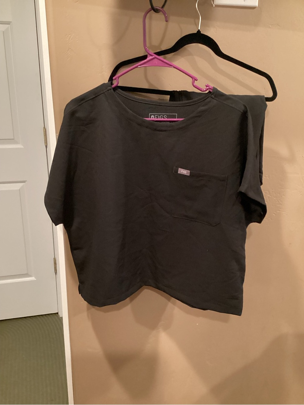 Figs Black Pocket Tee & figs pants